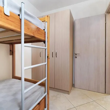 アパート Aspa Ii コイニラ