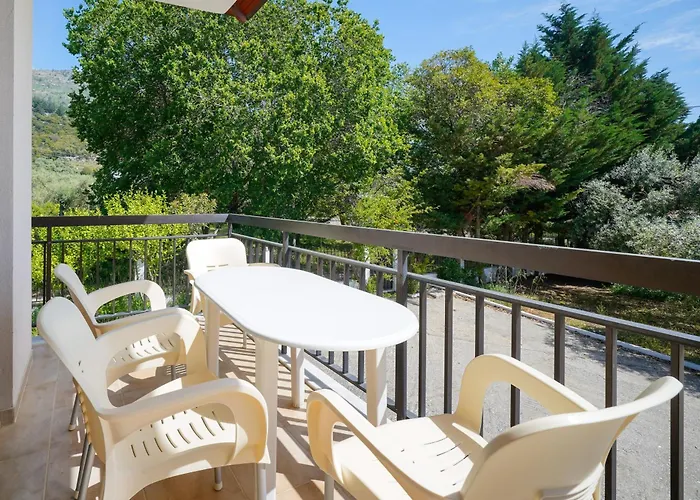 Aspa Ii Κοίνυρα